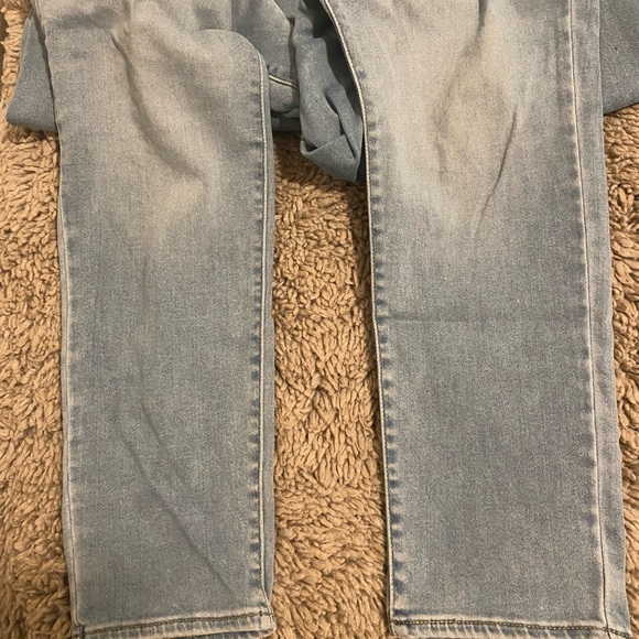 Levi Jeans - Picture 2 of 7